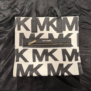 Michael Kors Monochrome Logo Tote